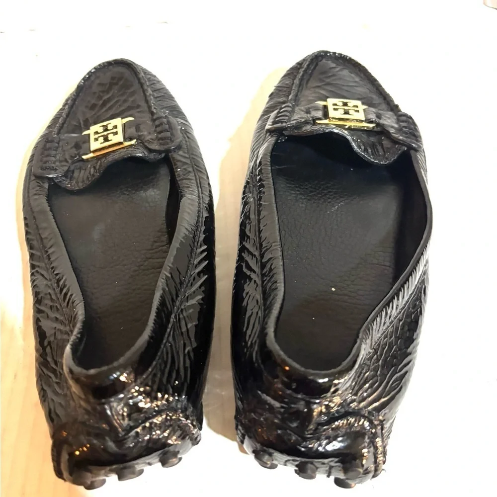 Tory Burch Black Textured Loafers with Gold Accent